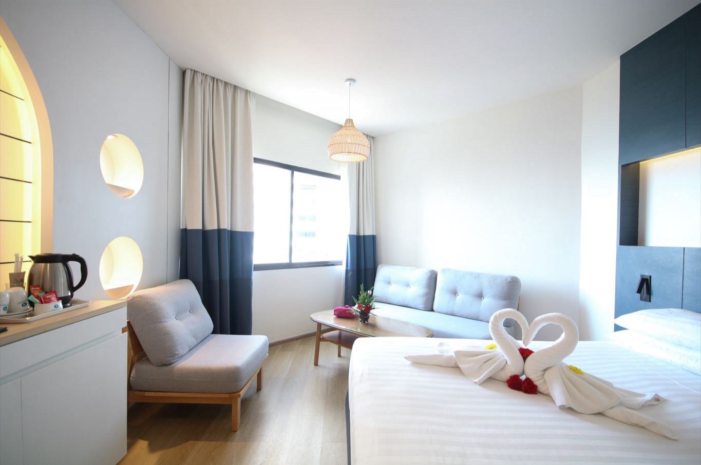 Jomtien Palm Beach Resort and Hotel
