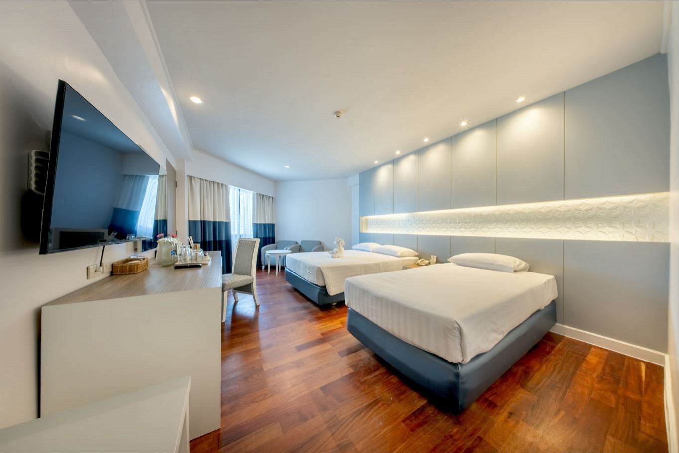 Jomtien Palm Beach Hotel and Resort