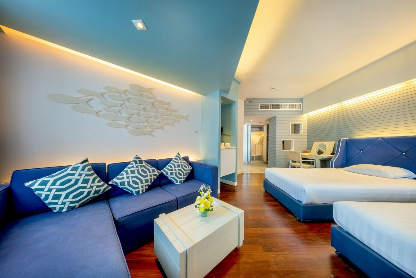 Jomtien Palm Beach Hotel and Resort