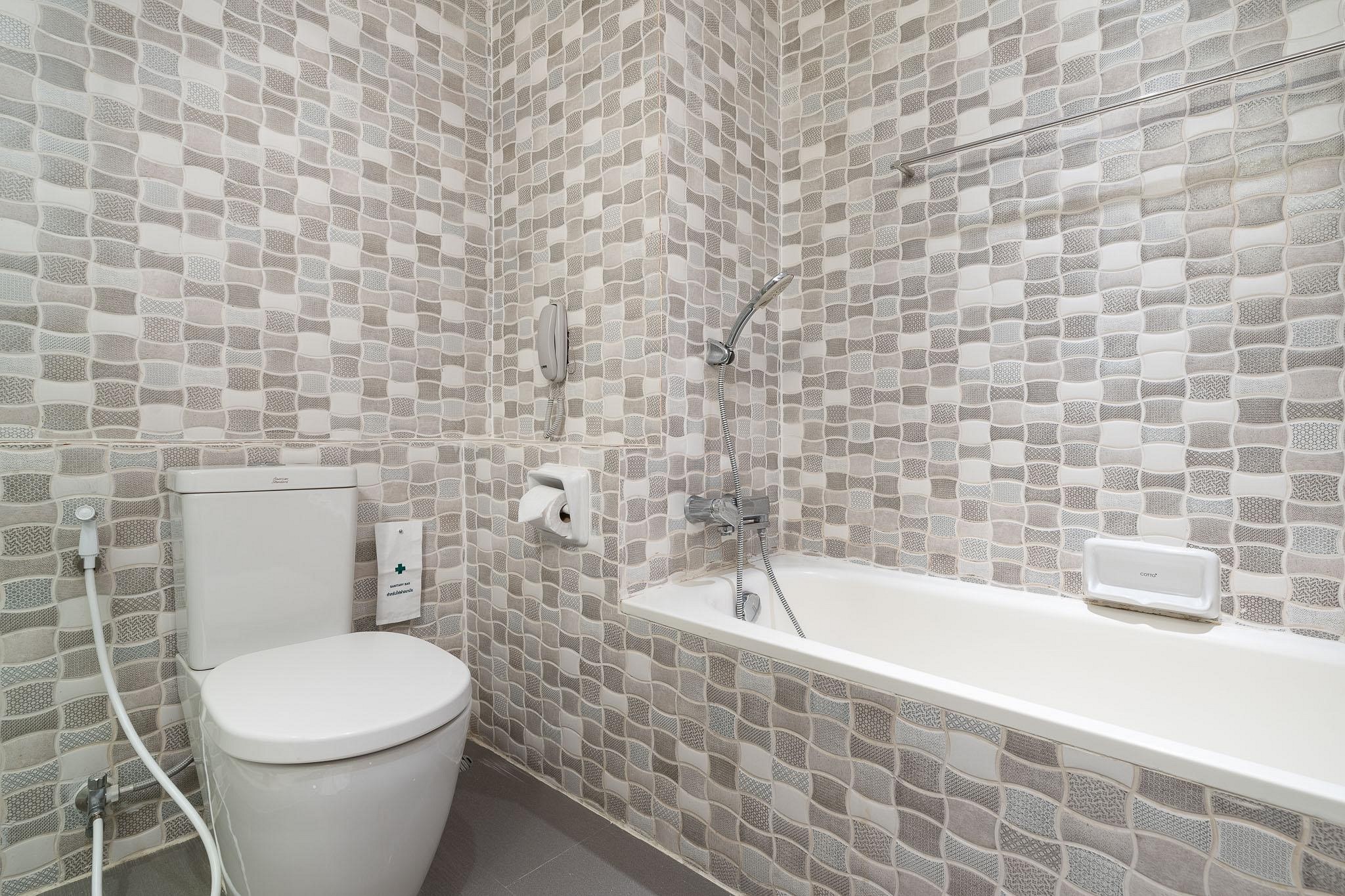 Jomtien Palm Beach Hotel and Resort