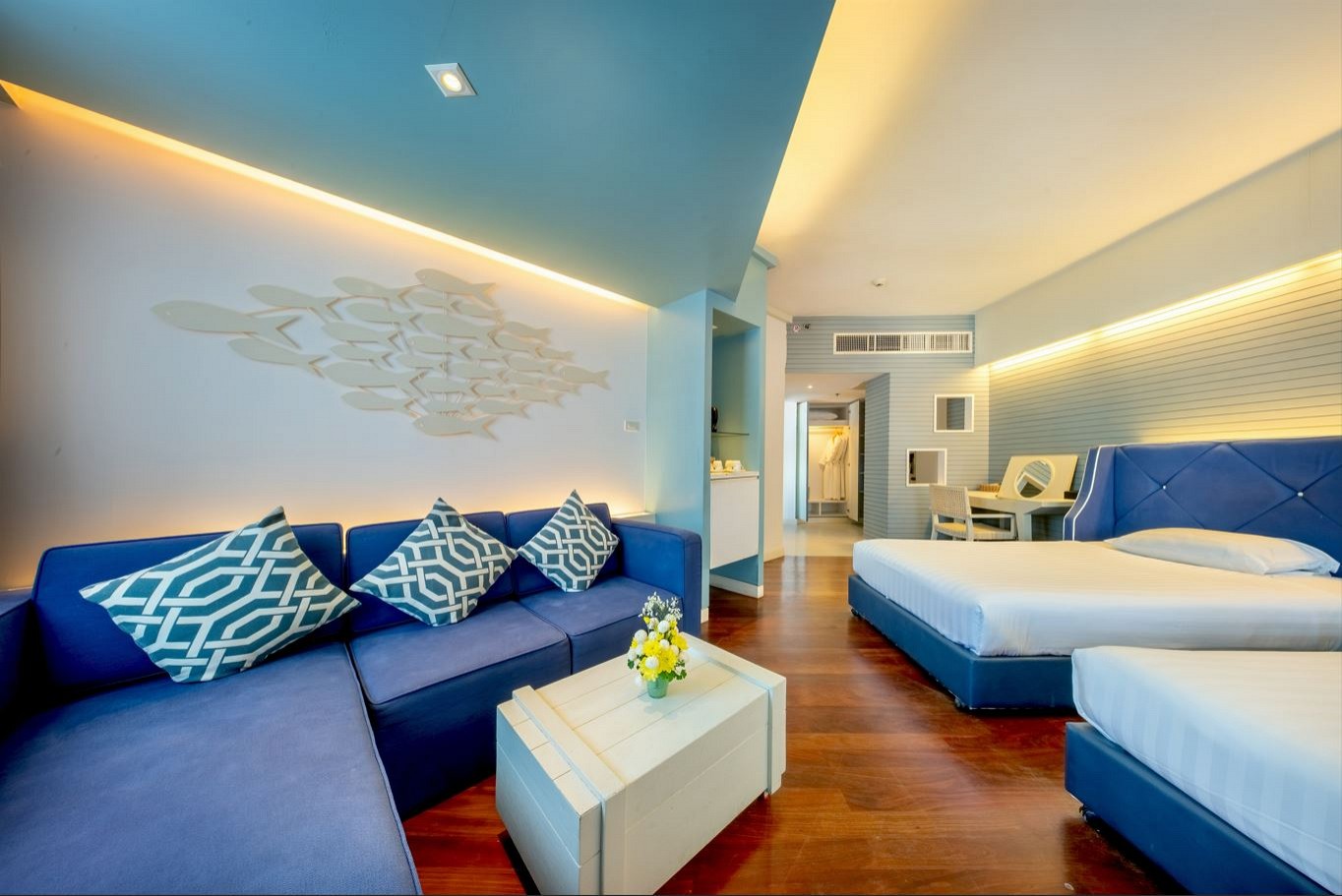 Jomtien Palm Beach Hotel and Resort