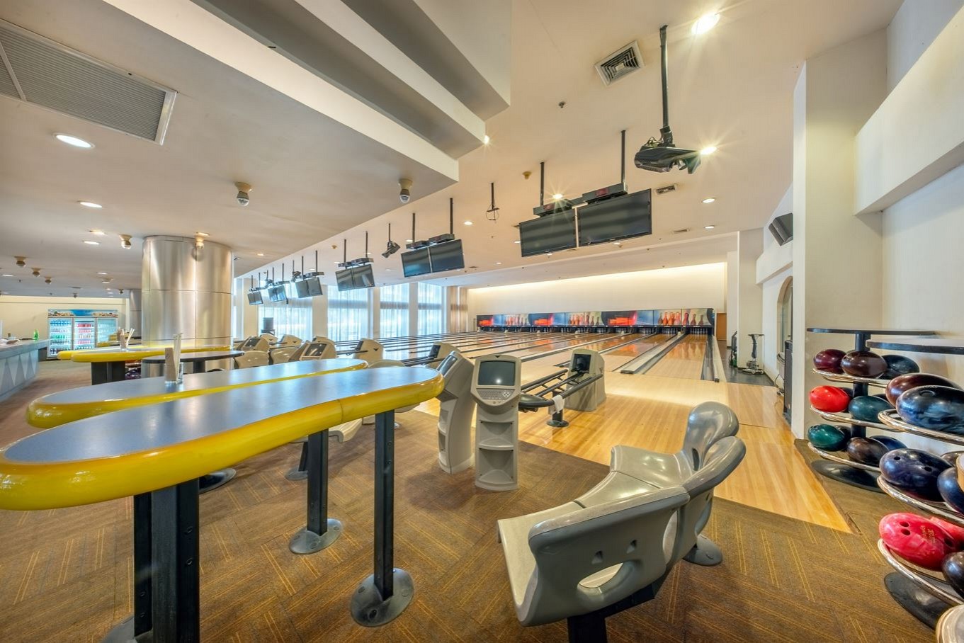 Jomtien Palm Beach Hotel and Resort